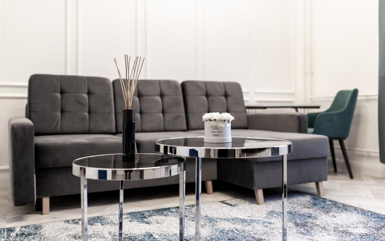 Catalog Boutique Rooms Debrecen Esterno foto