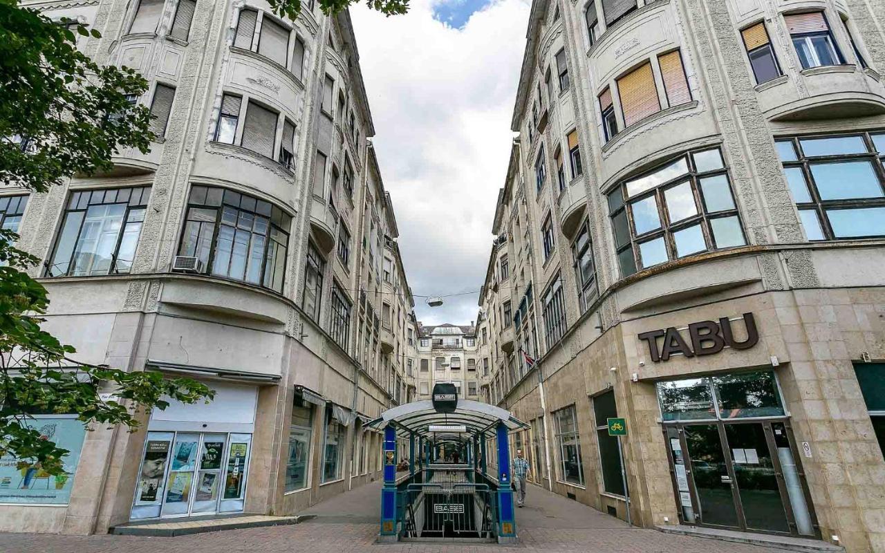 Catalog Boutique Rooms Debrecen Esterno foto